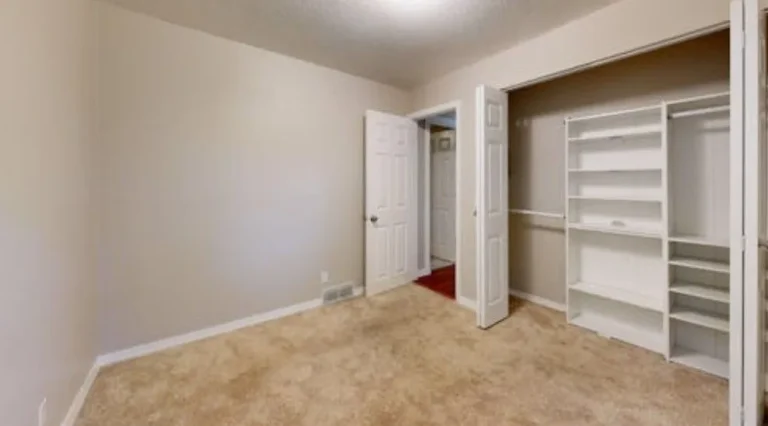Creative Small Basement Renovation Ideas from Experts for Your Weekend Enjoyment or Storage Purpose!