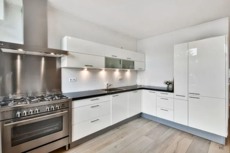 Important Small House Kitchen Renovation Updates You Should Know Before Hiring a Contractor