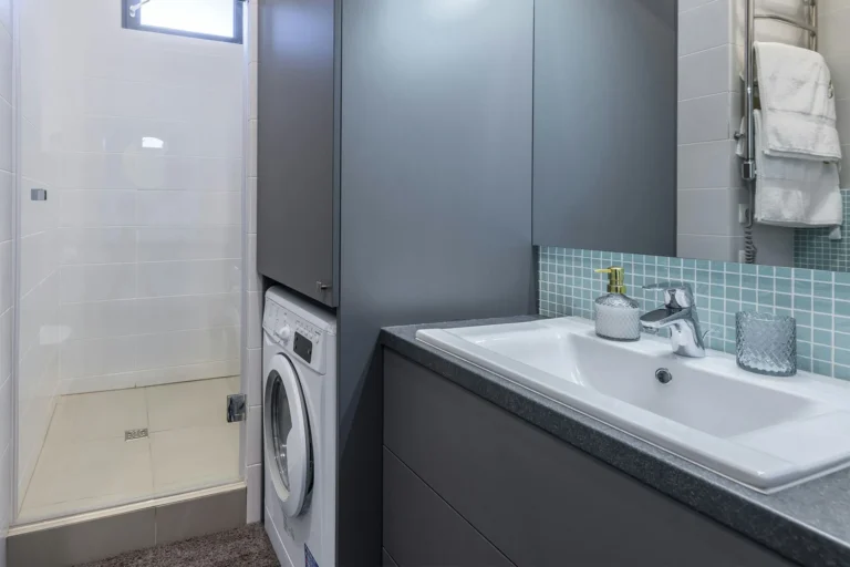 Maximizing Space: Clever Ideas For Small Bathroom Remodeling Projects