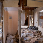 7 Signs You Need a Licensed Bathroom Demolition Contractor Before Remodeling